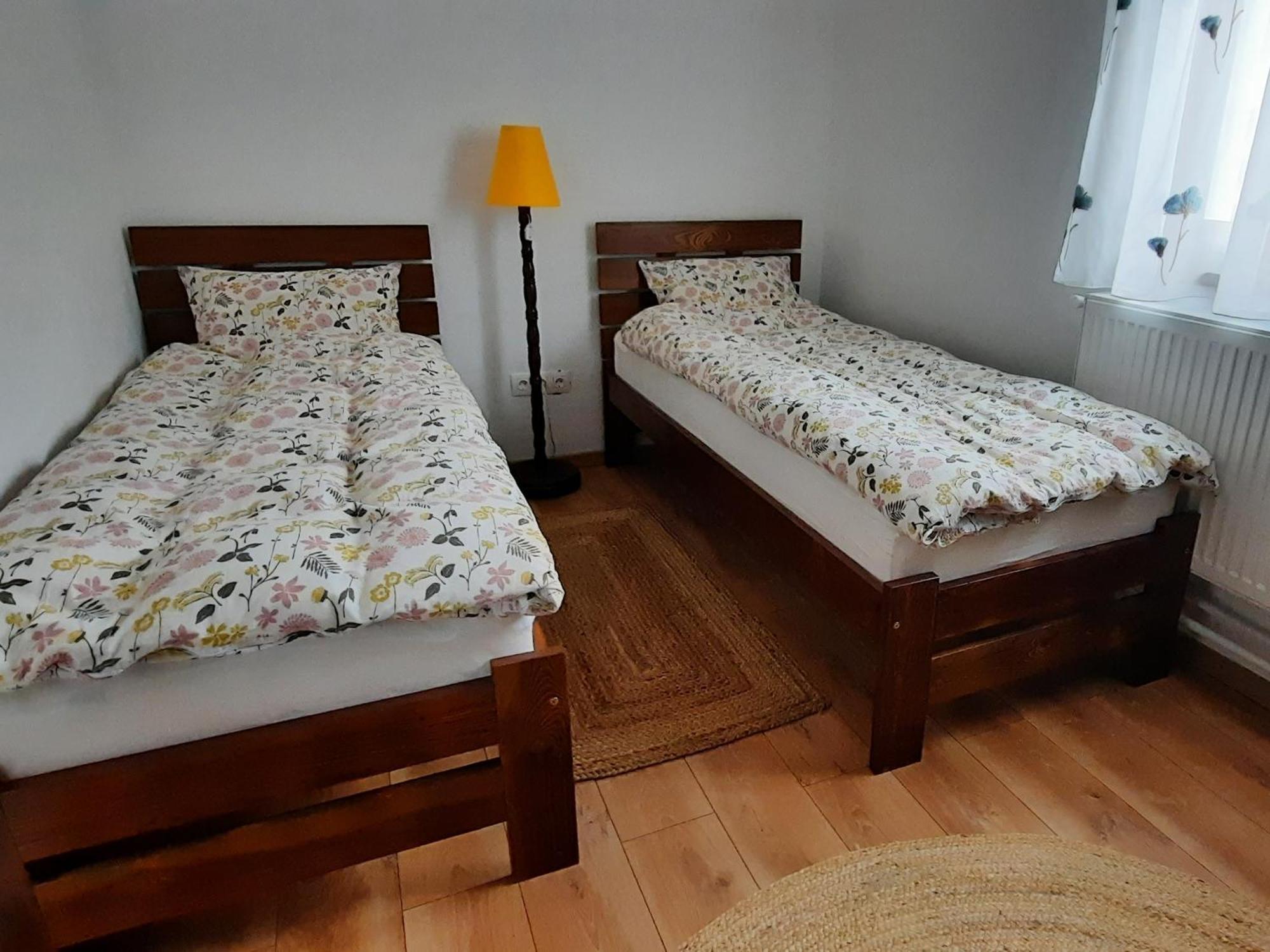 New And Comfortable Two Bedroom House 加拉纳 外观 照片